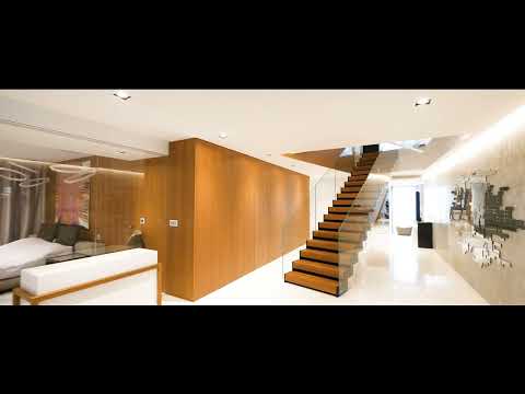 Unikátny velkometrážny  mezonet s veľkou terasou, jacuzzi a saunou v Eurovea