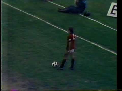 Napoli vs AC Milan in Serie A 1984-85 (Maradona played, Part 1/4)