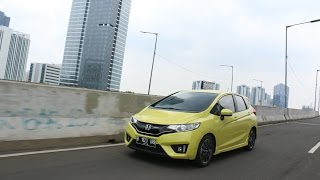 Review Honda Jazz RS CVT | Oto.com