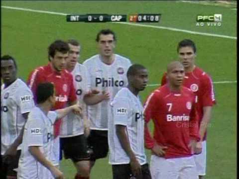 Brasileiro 2010 - Internacional 4x1 Atlético-PR - Gol 1 Alecsandro