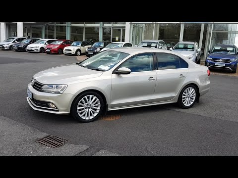 151D39709 - 2015 Volkswagen Jetta HL 2.0TDI M5F 110HP 4DR 13,995