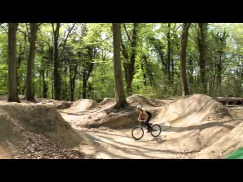 session BMX au MONT GANELON 2011