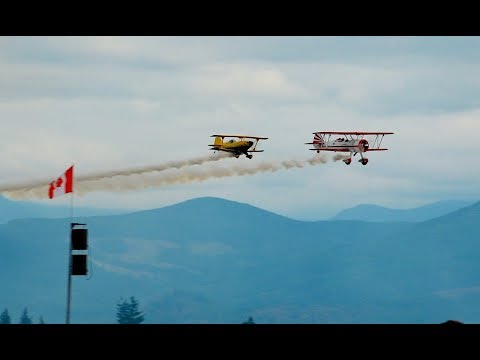Biplane Aerobatics (Buck Roetman and Gary Rower) - Abbotsford Airshow 2018