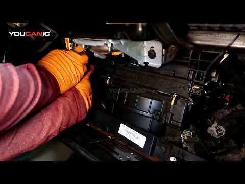 2013-2020 Ford Fusion Cabin Air Filter Replacement