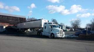 preview picture of video 'Coal Truck Unloaded, 18wheeler'