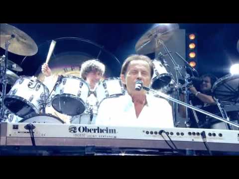 Pooh - Anni senza fiato (Live) + Saluti di inizio concerto