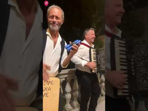 Italian style roaming band - Capital Folk