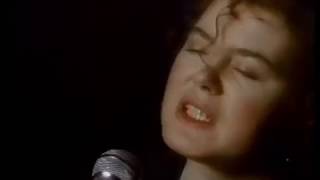 Maura O&#39;Connell  Helpless Heart