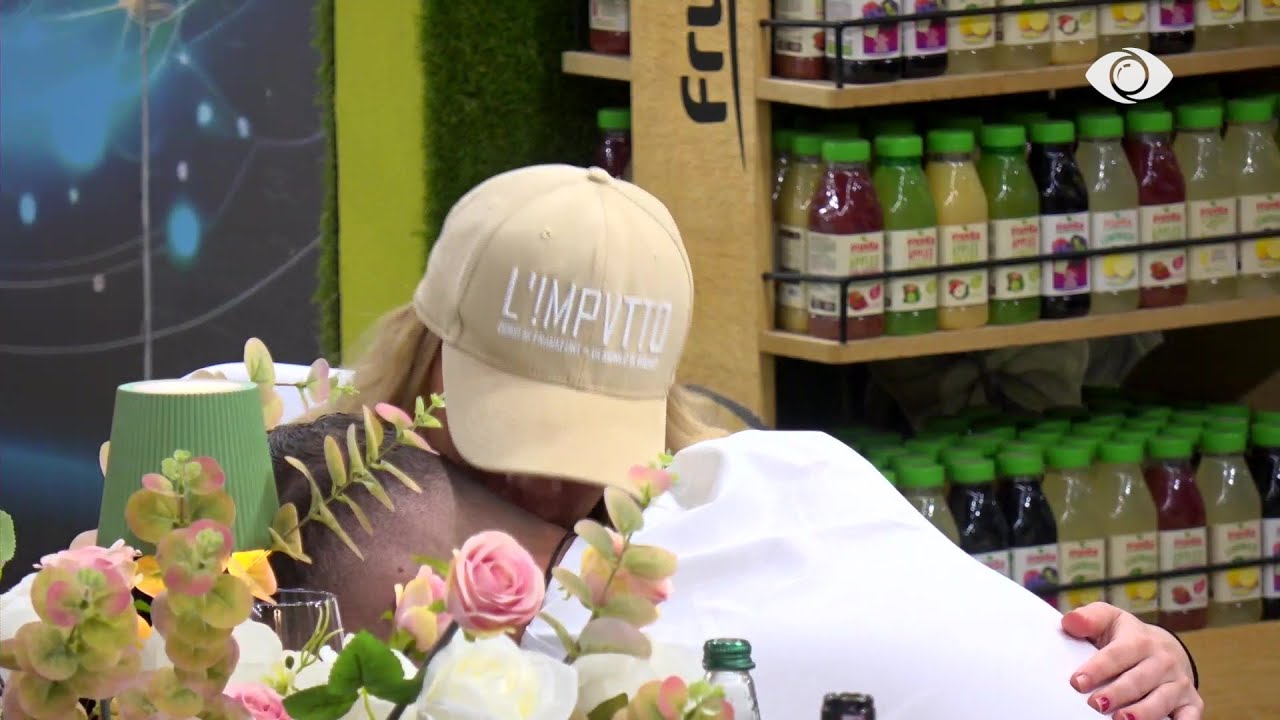 “Po qan?”/ Romeo i trishtuar pas nominimit, Heidi e puth për ta qetësuar: Të dua shumë