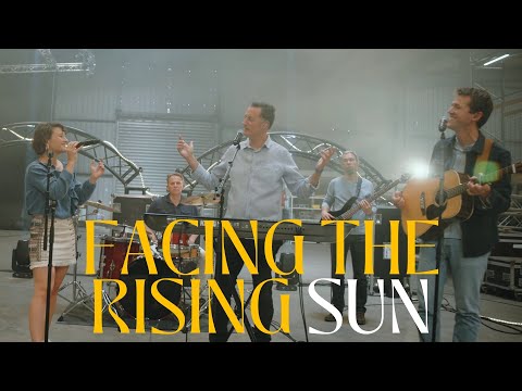 Facing the rising sun - IPSE Worship