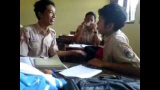 preview picture of video 'Acapella Yang Aneh dari XI Bahasa'