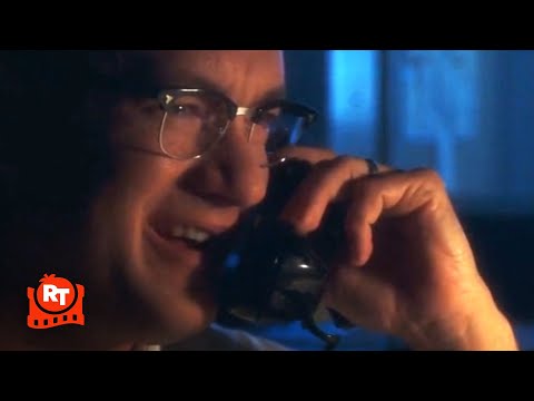 Catch Me if You Can (2002) - No One Else to Call Scene | Movieclips