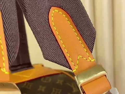Louis Vuitton Discovery Backpack M22558