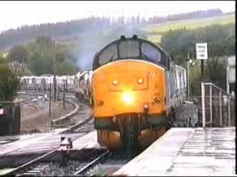 Class 37 Power thrash Action on Cornish Clay.wmv
