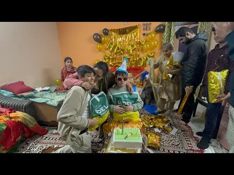 cake cutting and Gifts #familyvlogs #mandeepsikkavlogs