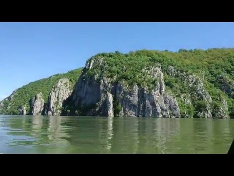 Croaziera pe Dunare - Cruising on the Danube River