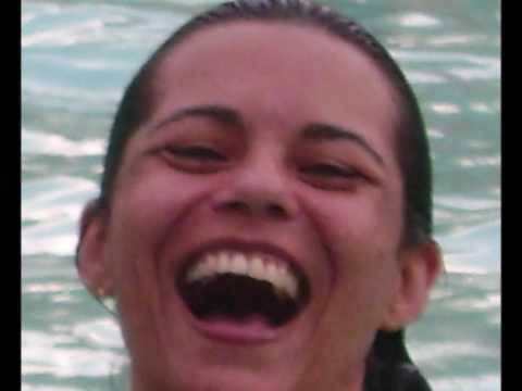 Faltou Um Beijo video