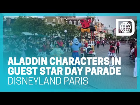 Aladdin's Sultan, Jasmine and Genie Featured in Guest Star Day Parade - Disneyland Paris