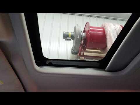 18J1444 - 2011 Dodge Nitro - Power Sun Roof