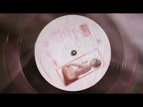 ESTEE NACK x CRUCIAL THE GUILLOTINE x SUPREME - La novela de la 9