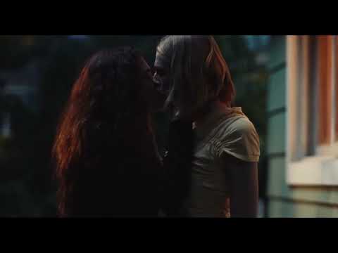 Euphoria 2x03   Kissing Scenes — Rue and Jules Zendaya and Hunter Schafer