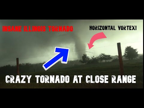 STRONG Illinois Tornado at Close Range!