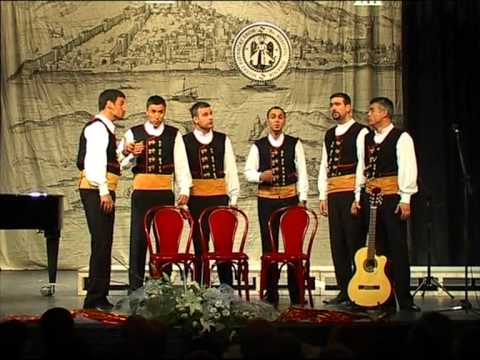 Crvena kapa - klapa Fortica
