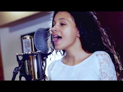 Flashlight - Jessie J | CARLA Cover