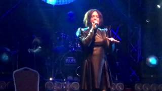 Nazan Öncel - Sakin Ol Şampiyon, 24.12.16 Ankara Konseri / (M.A.D)