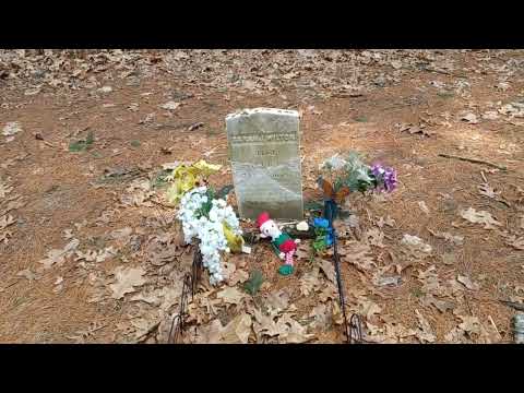 Secret Cemetary in Tewksbury, MA