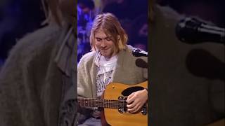 Cobain starts to play Negative Creep