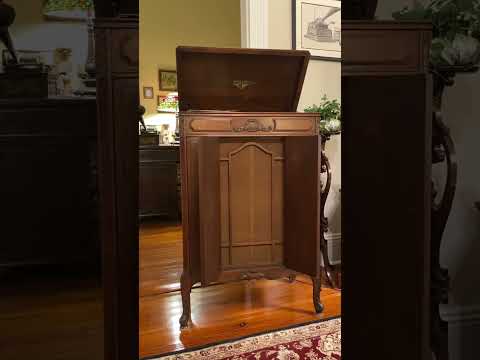 Let A Smile Be Your Umbrella, by Paul Specht & His Orchestra 1928 on 1928 Victor VE 8-12 Victrola