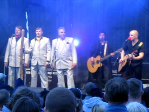 Dzelzs Vilks un Latvijas 3 tenori - Pūt uguni, dedz uguni (LIVE@Andrejsala - JAUNIE JĀŅI 2011)