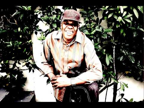 Burro Banton - Ghetto Living (Mr Noisy Remix)