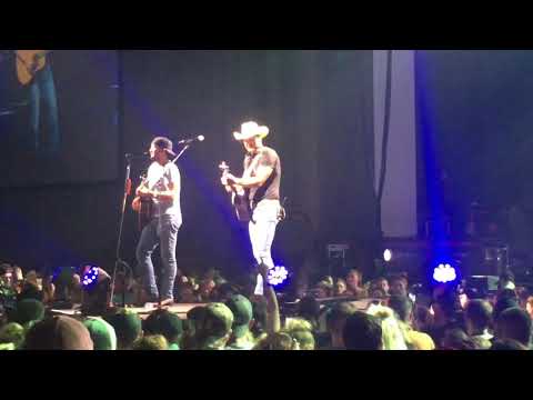 Luke Bryan Jon Pardi jamming