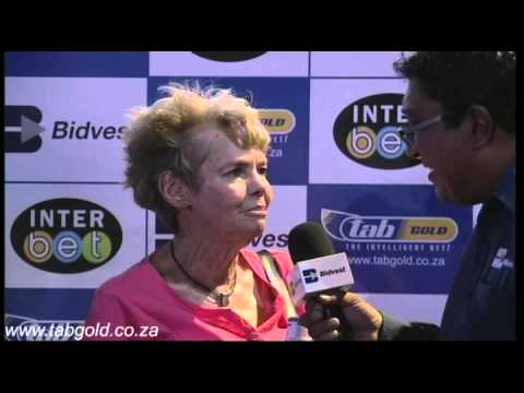 20160429 Greyville Race 5 won by OVERLAP