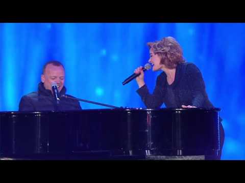 Gigi D'Alessio e Valentina Stella-Mente Cuore-31.12.2014