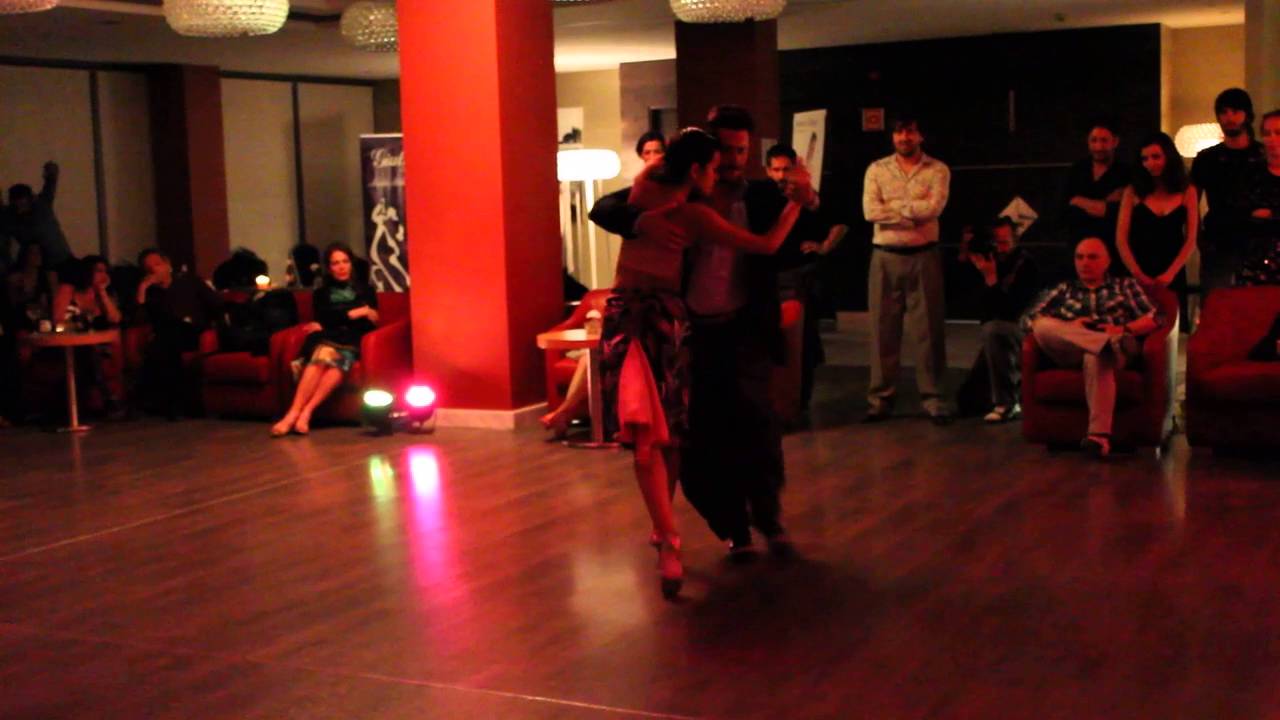 Candela Ramos & Adrian Luppi 2/4 "Coqueta" Tango