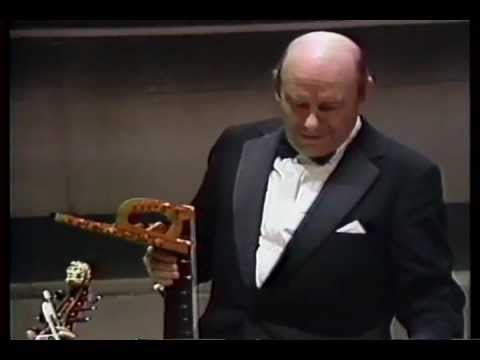 Julian Bream / The Earl of Essex's Galliard by John Dowland