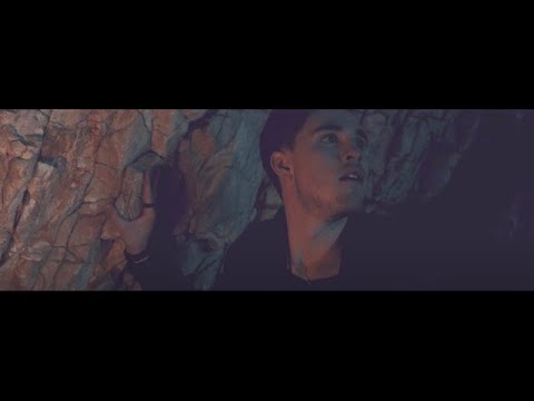 Varga Szabi - Hegyeken át (Official Music Video)