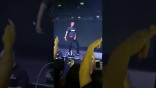 YG enters show in style with &quot;Suu Whoop&quot; Live