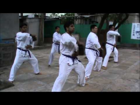 Isshinryu Karate Training at IKKAI Hombu Dojo tNQyJZK2170