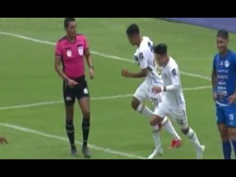 Gol de Comunicaciones: José Corena al 74'