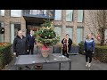'Ze hebben dit echt verdiend', verzorgingshuis verrast met kerstboom - Gelderland Helpt