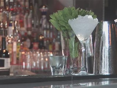 download lagu mp3 mp4 How To Drink Bourbon, download lagu How To Drink Bourbon gratis, unduh video klip How To Drink Bourbon