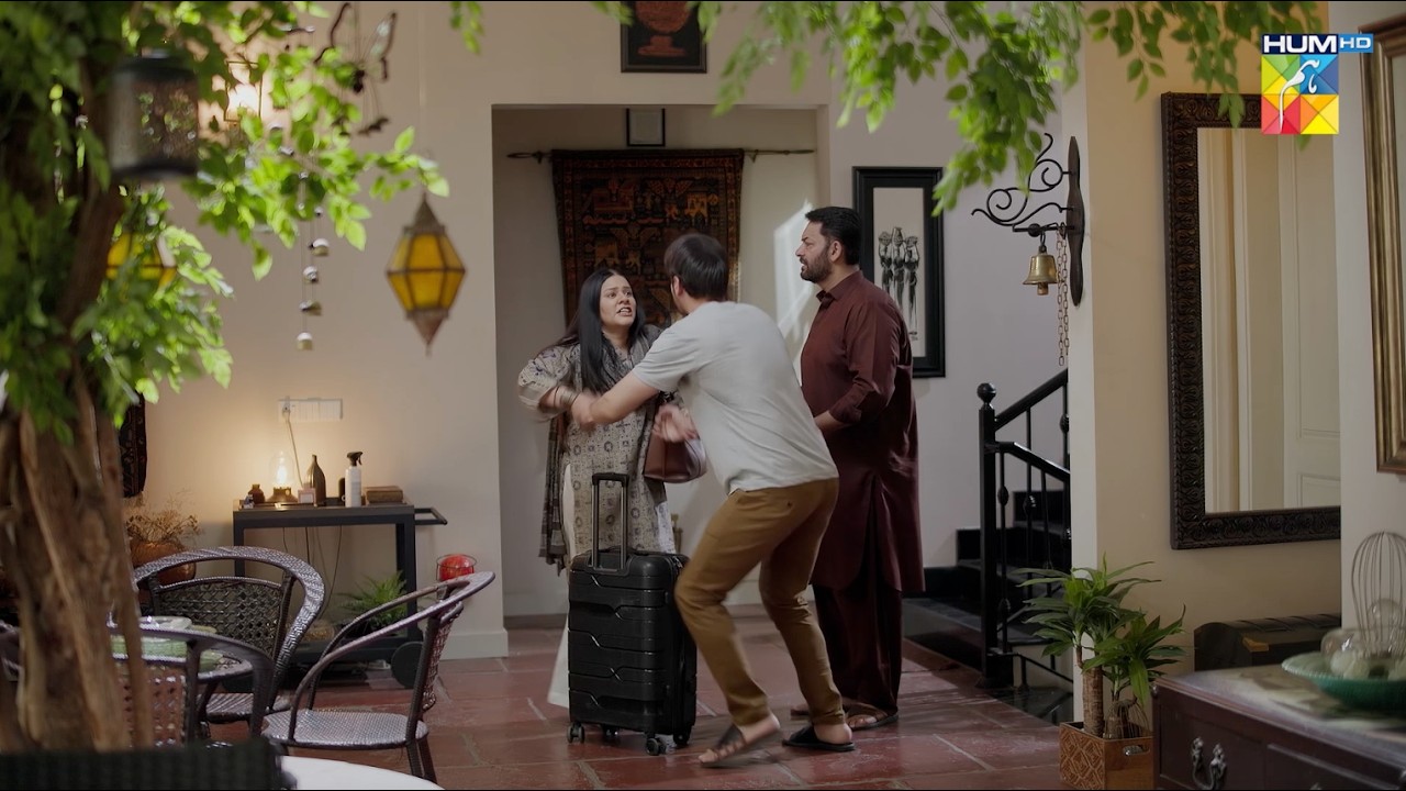 Maa Ka Ghatiapan Samne Aty Hi Kia Howa...! ft. Sabeena Farooq | Usama Khan | Marg E Wafa - HUM TV