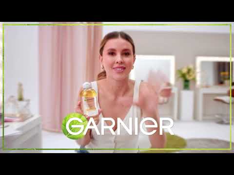 thumbnail video image 2 of Agua micelar Garnier skin active en aceite 400 ml, 2 of 9
