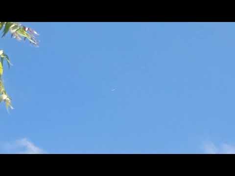 Avião passando em casa de Trairi CE (Boeing 737 MAX 8)