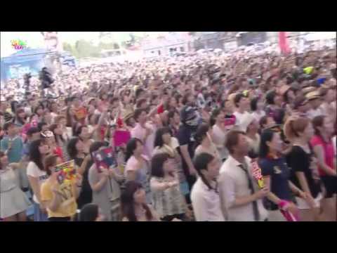2NE1 ( SCREAM ) ( LIVE )