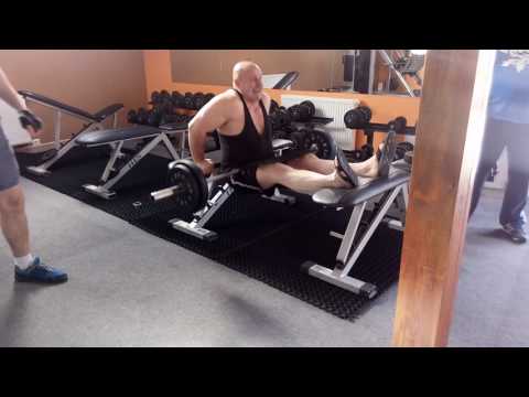 TADEK SIŁACZ - TRICEPS ze sztangą 80kg na koniec treningu po ciężkim bicepsie  i tricepsie